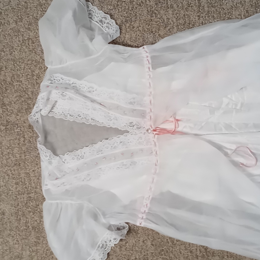 VTG dreamaway nightgown and robe set